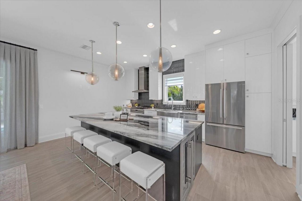 419 Bayview Drive Ne, Saint Petersburg, FL 33704 Photo