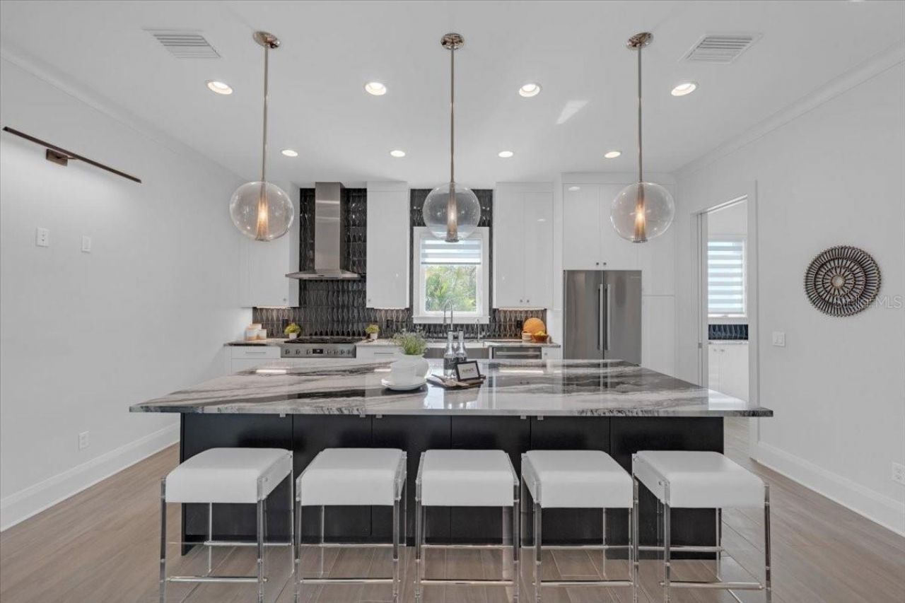 419 Bayview Drive Ne, Saint Petersburg, FL 33704 Photo