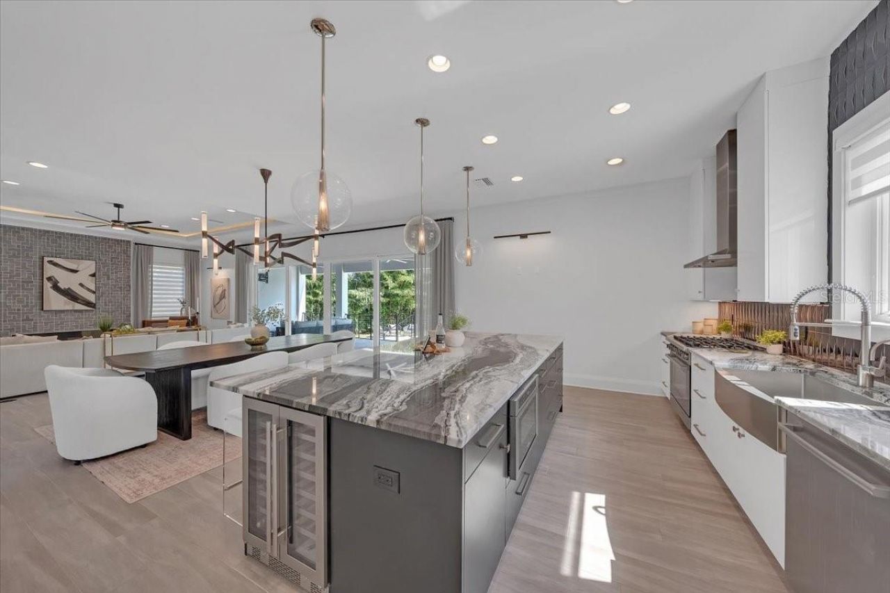 419 Bayview Drive Ne, Saint Petersburg, FL 33704 Photo