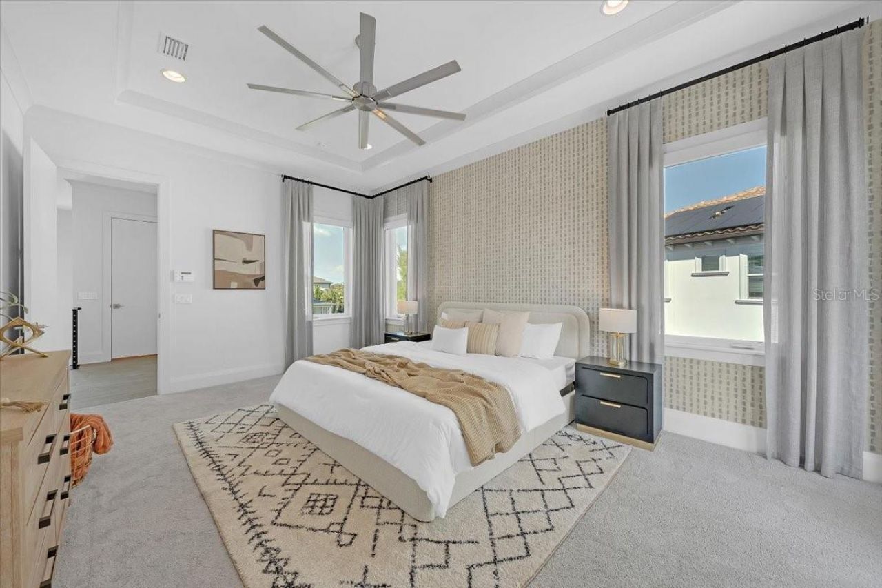 419 Bayview Drive Ne, Saint Petersburg, FL 33704 Photo