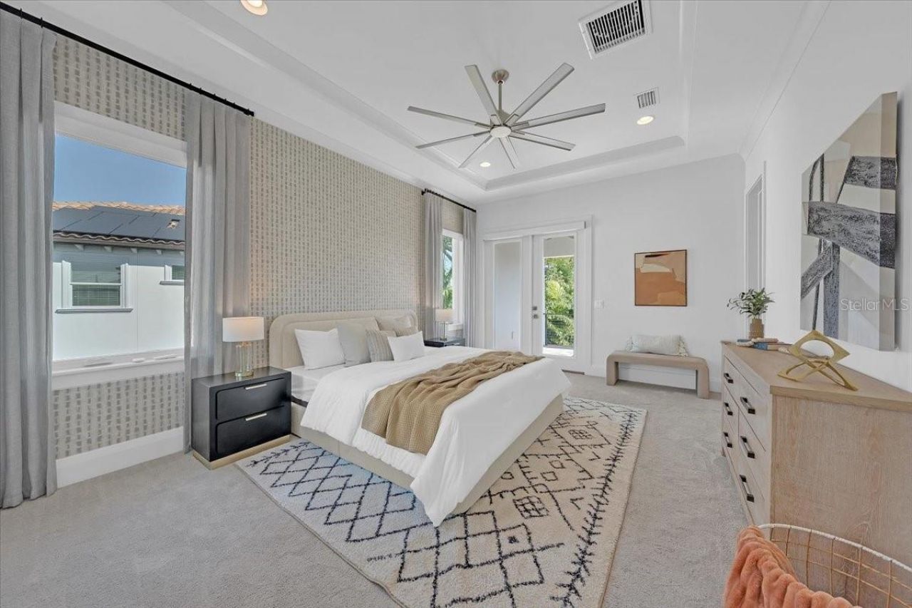 419 Bayview Drive Ne, Saint Petersburg, FL 33704 Photo