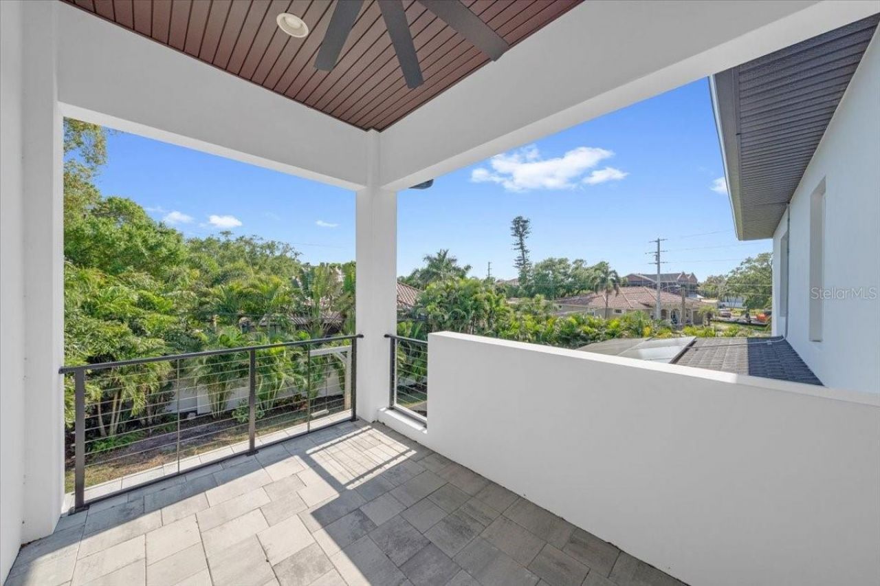 419 Bayview Drive Ne, Saint Petersburg, FL 33704 Photo