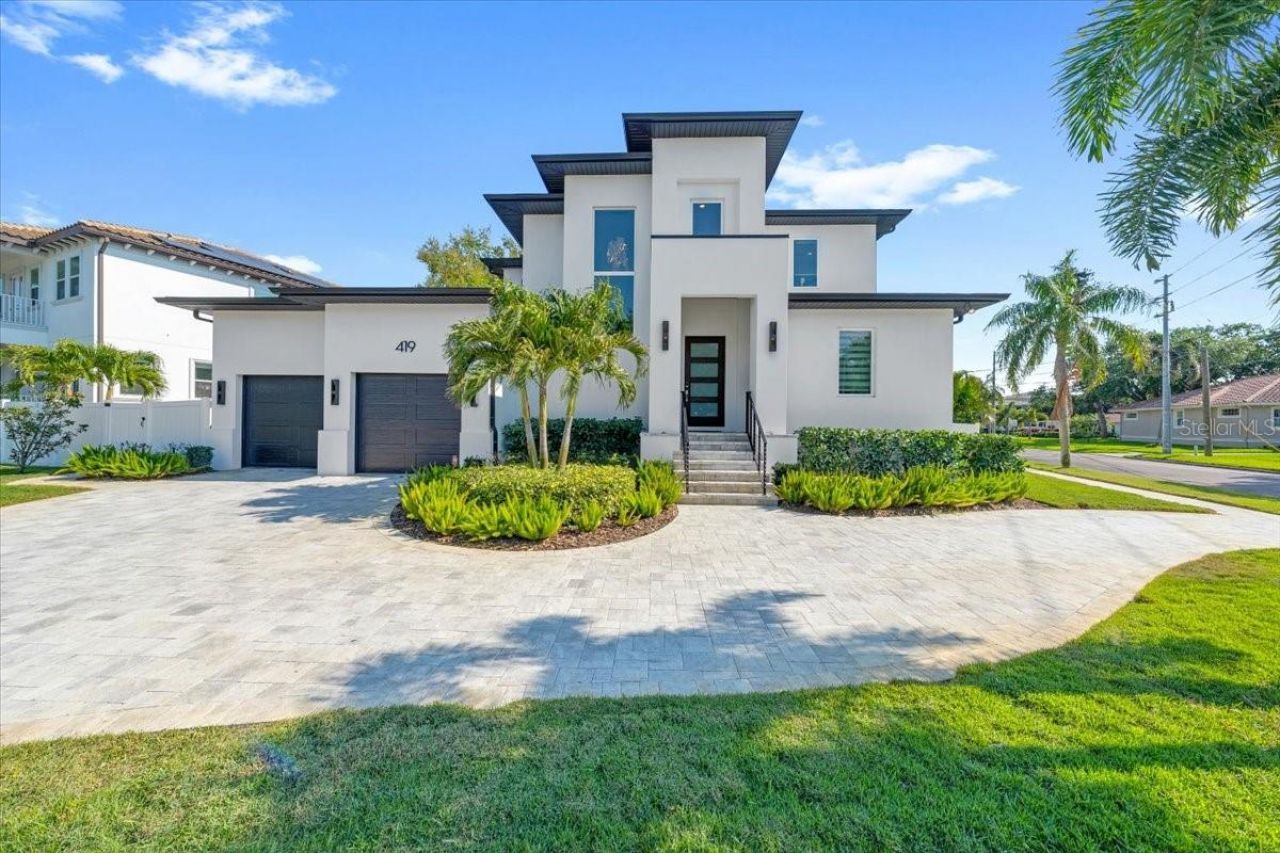 419 Bayview Drive Ne, Saint Petersburg, FL 33704 Photo