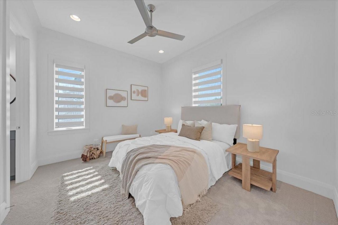 419 Bayview Drive Ne, Saint Petersburg, FL 33704 Photo