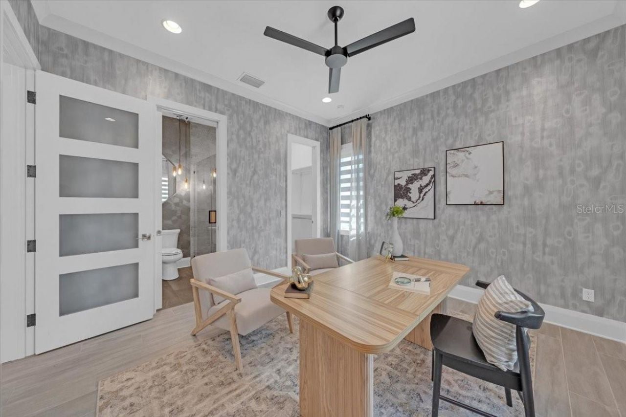 419 Bayview Drive Ne, Saint Petersburg, FL 33704 Photo