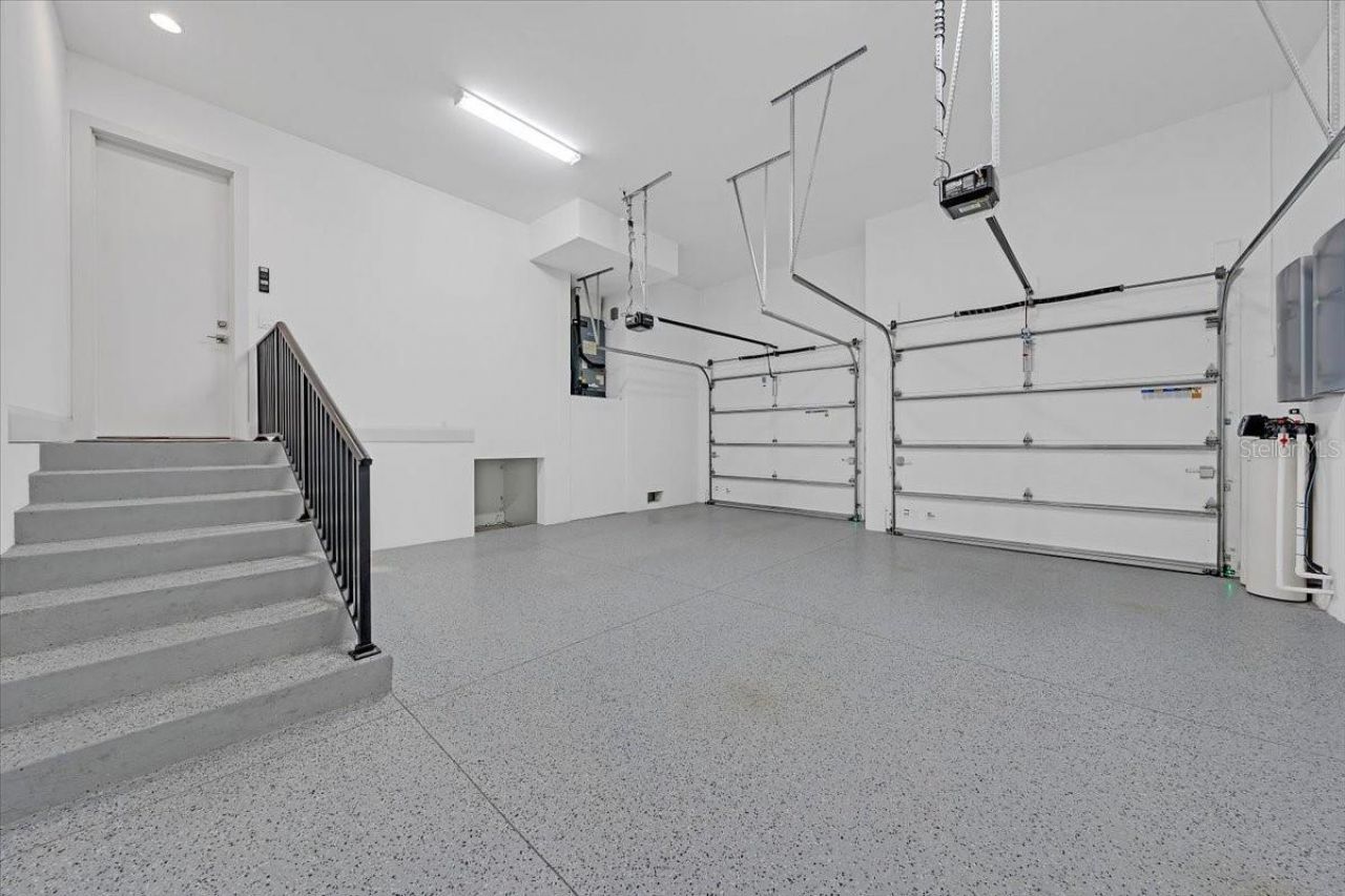 419 Bayview Drive Ne, Saint Petersburg, FL 33704 Photo