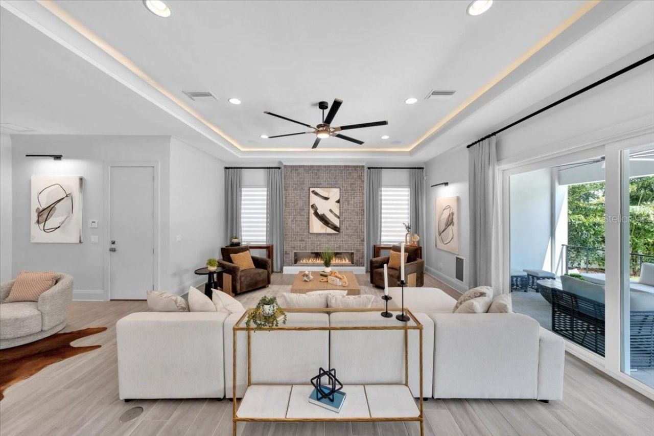 419 Bayview Drive Ne, Saint Petersburg, FL 33704 Photo