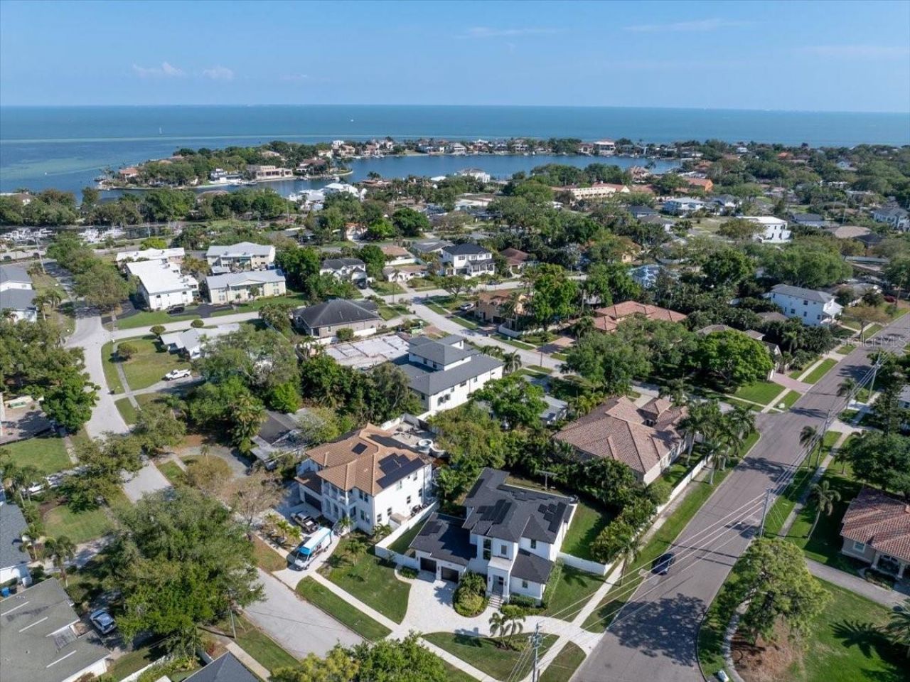 419 Bayview Drive Ne, Saint Petersburg, FL 33704 Photo