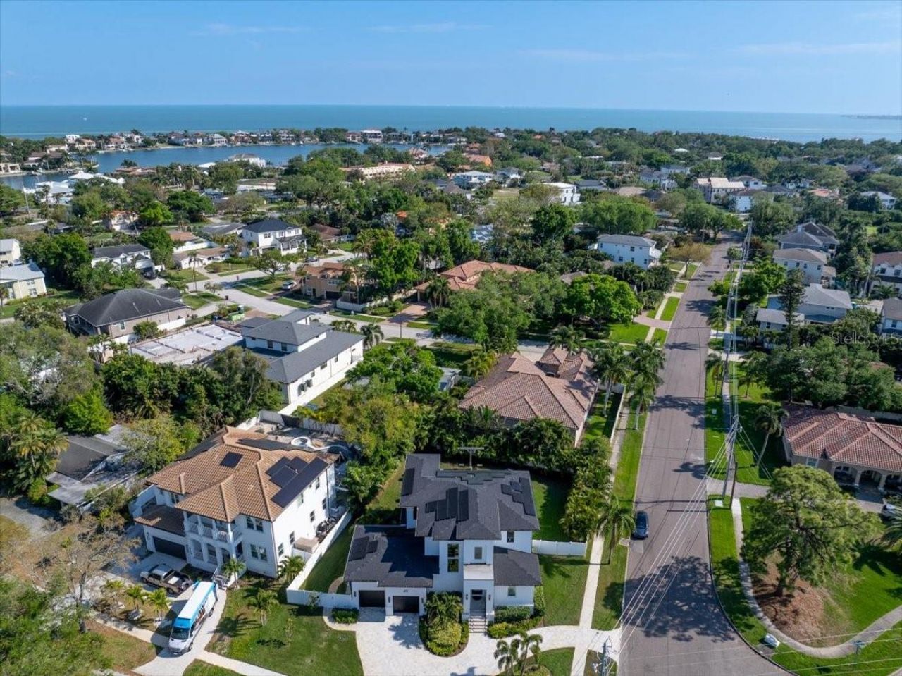 419 Bayview Drive Ne, Saint Petersburg, FL 33704 Photo