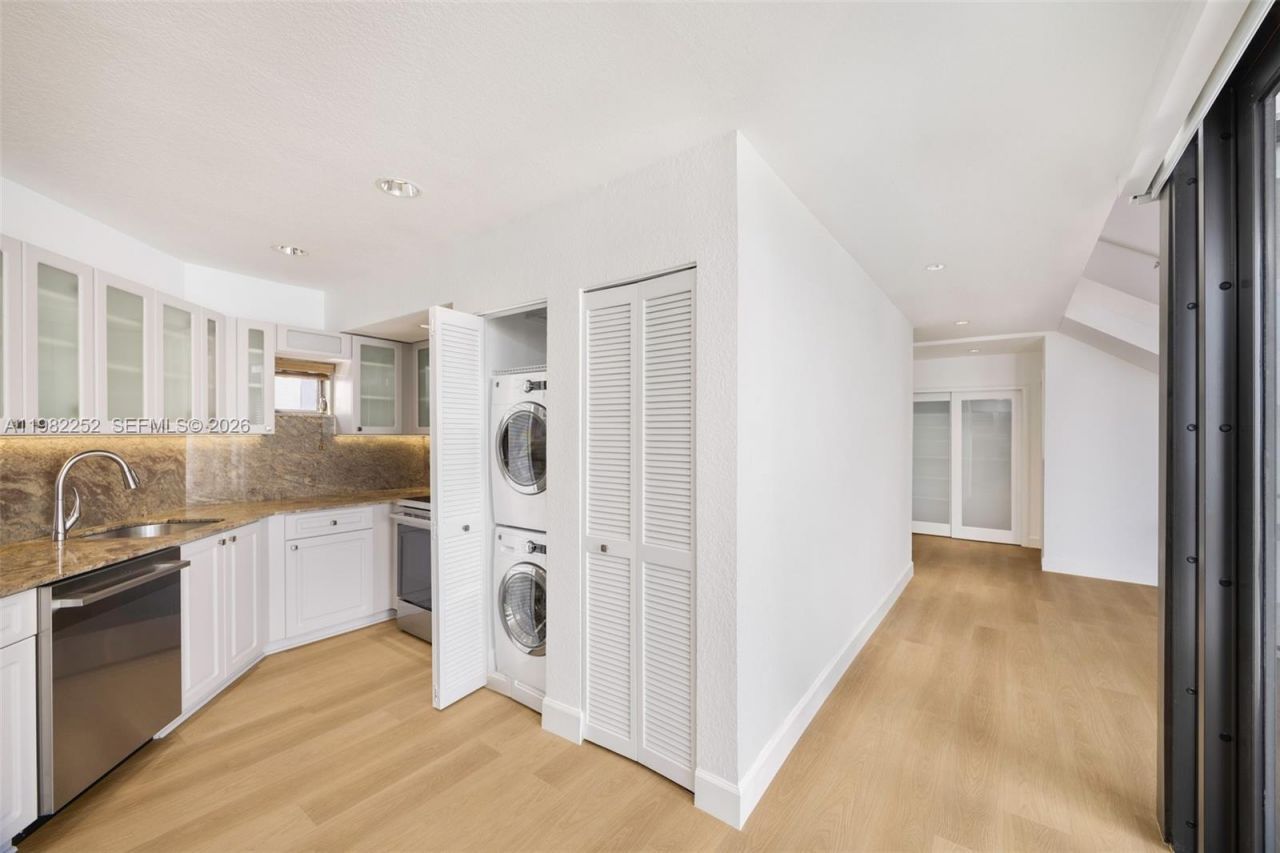 3114 Bird Ave , Unit 3114, Miami, FL 33133 Photo