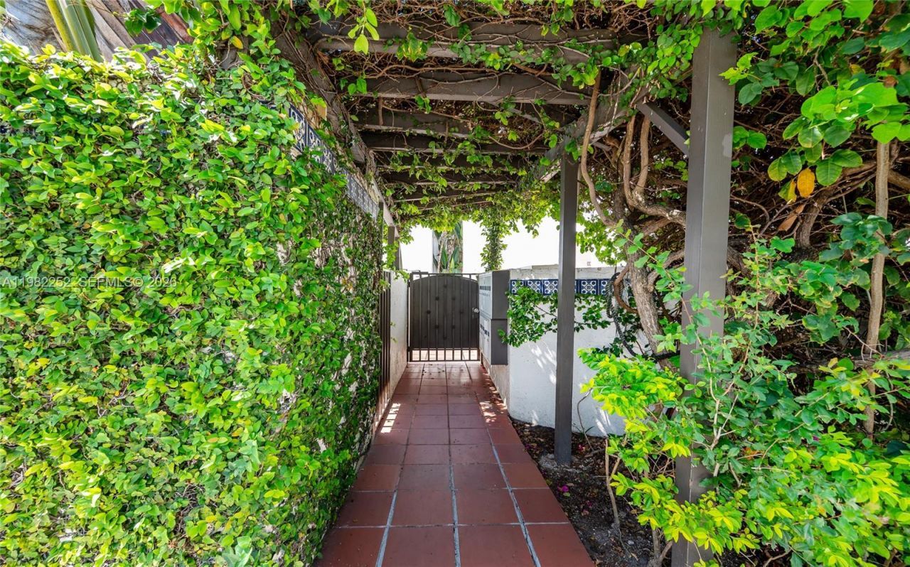 3114 Bird Ave , Unit 3114, Miami, FL 33133 Photo