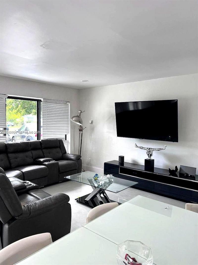 1161 NW 15th St, Fort Lauderdale, FL 33311 Photo