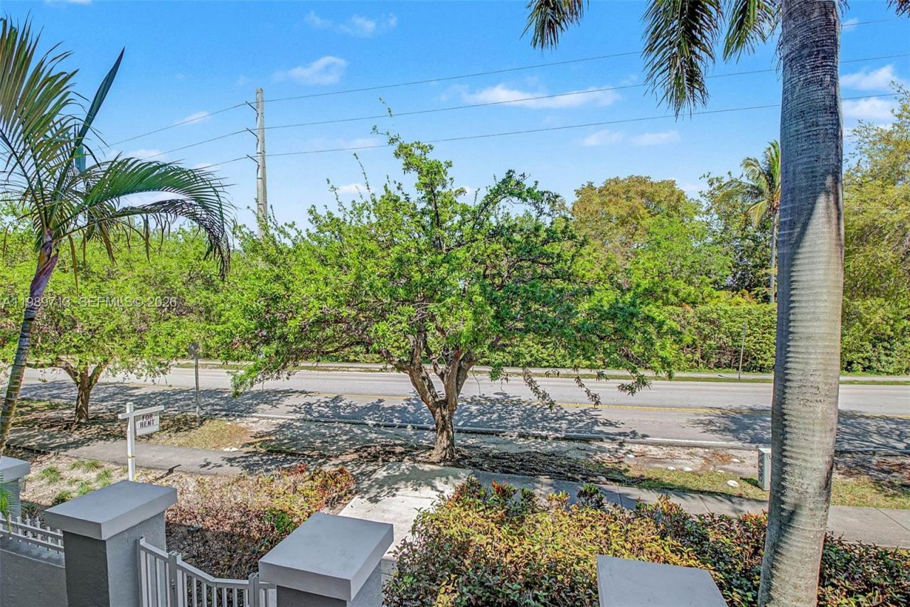 7000 SW 80th St, Unit 210, Miami, FL 33143 Photo