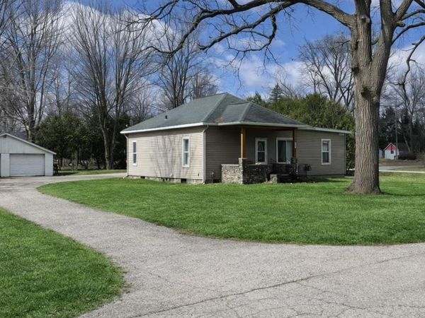 165 S Elm Street, Hesperia, MI 49421