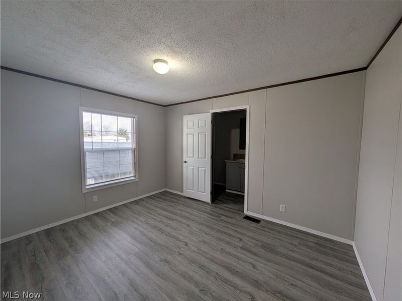 235 Cedar Brook Drive, Elyria, OH 44035 Photo 7