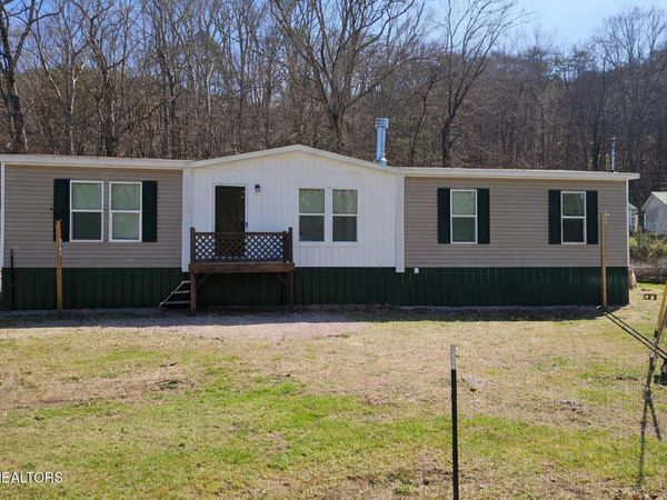 1388 Tennessee 31 , Mooresburg, TN 37811