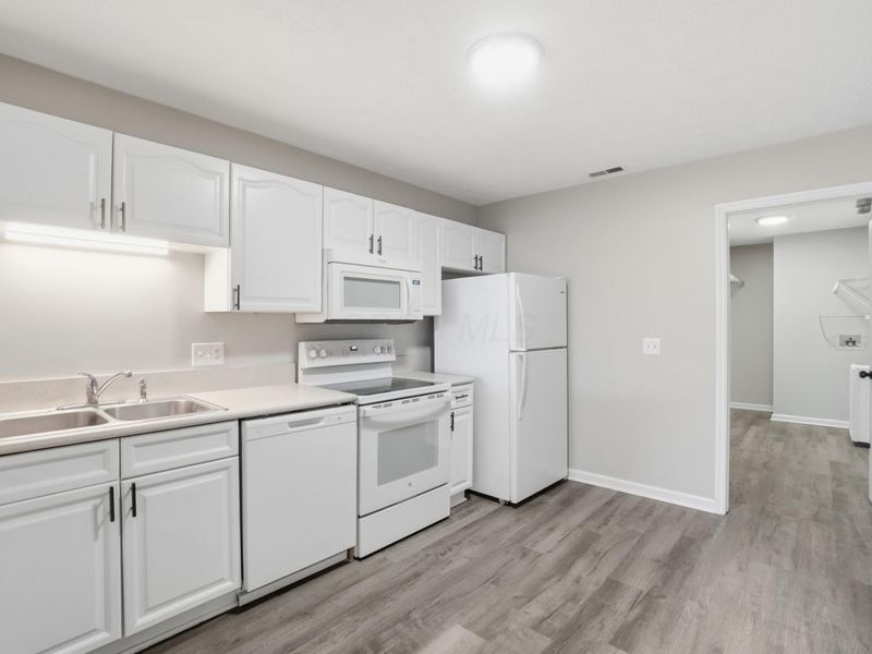 2513 Landings Way, Unit 26, Grove City, OH 43123 Photo 12