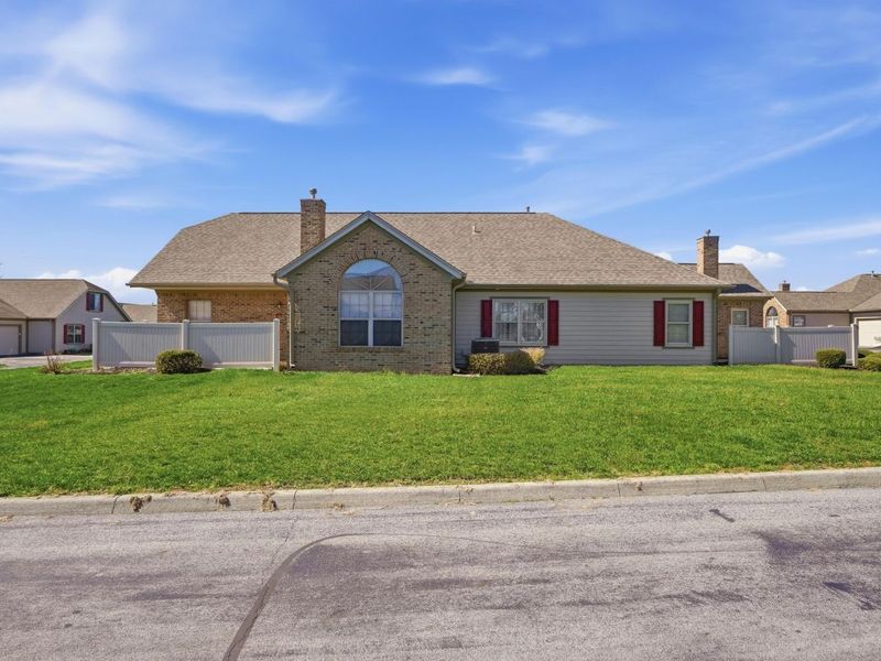 2513 Landings Way, Unit 26, Grove City, OH 43123 Photo 2