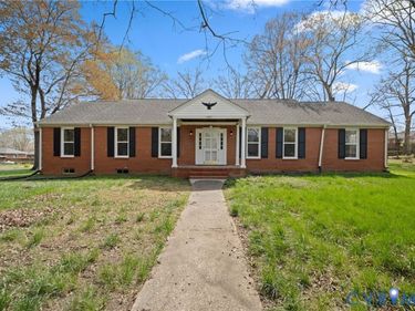 1677 Forest Glenn Circle, Chesterfield, VA 23836