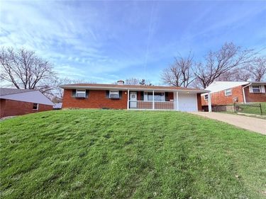 922 Castro Lane, Springdale, OH 45246