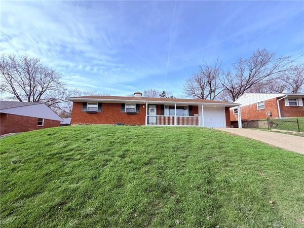 922 Castro Lane, Springdale, OH 45246