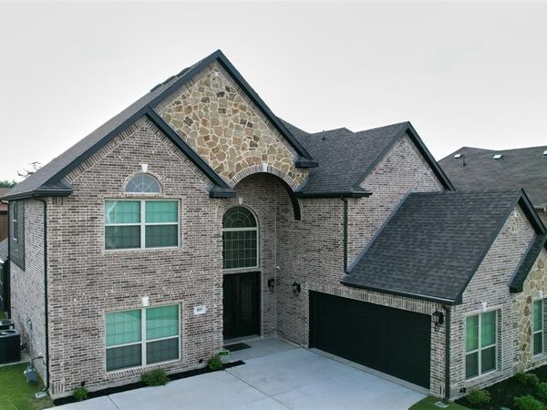 105 Wild River Court, DeSoto, TX 75115