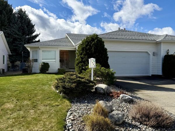 1446 W Woodlawn DR, Hayden, ID 83835