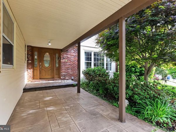 1 BUCKNELL DRIVE, CHERRY HILL, NJ 08034