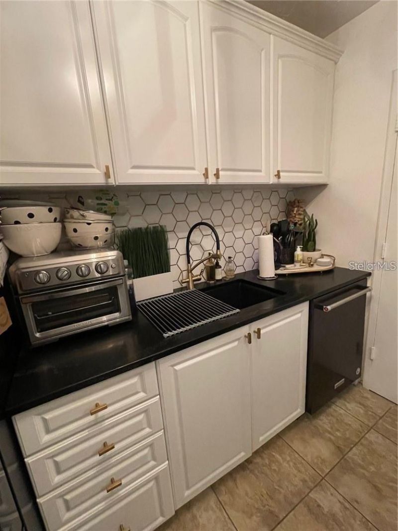 4822 Ocean Boulevard , Unit 5E, Sarasota, FL 34242 Photo