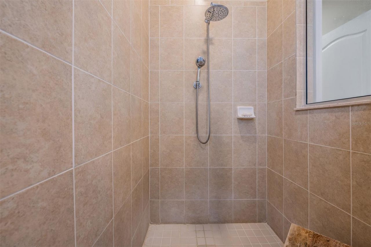 11639 Tangle Stone Drive, Gibsonton, FL 33534 Photo