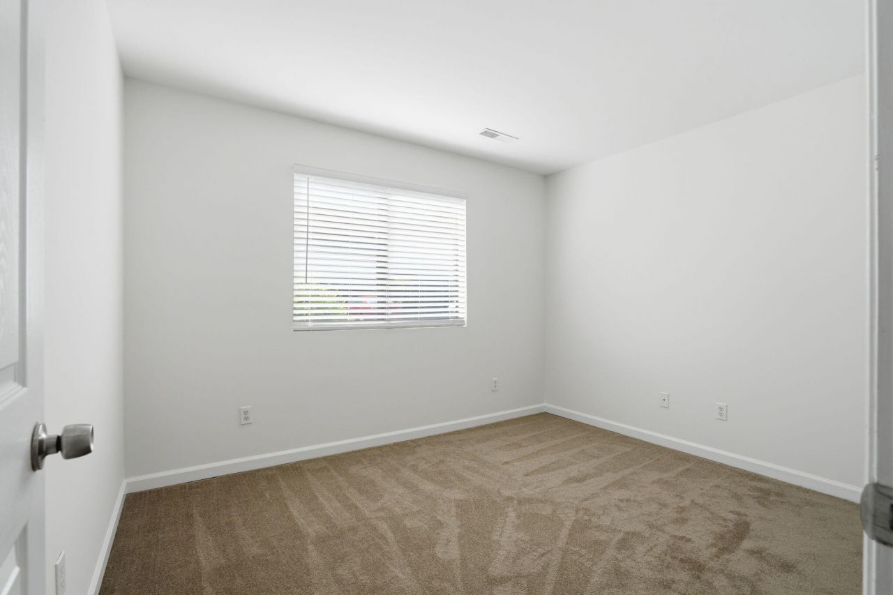 2745 Jobee Drive Photo 14