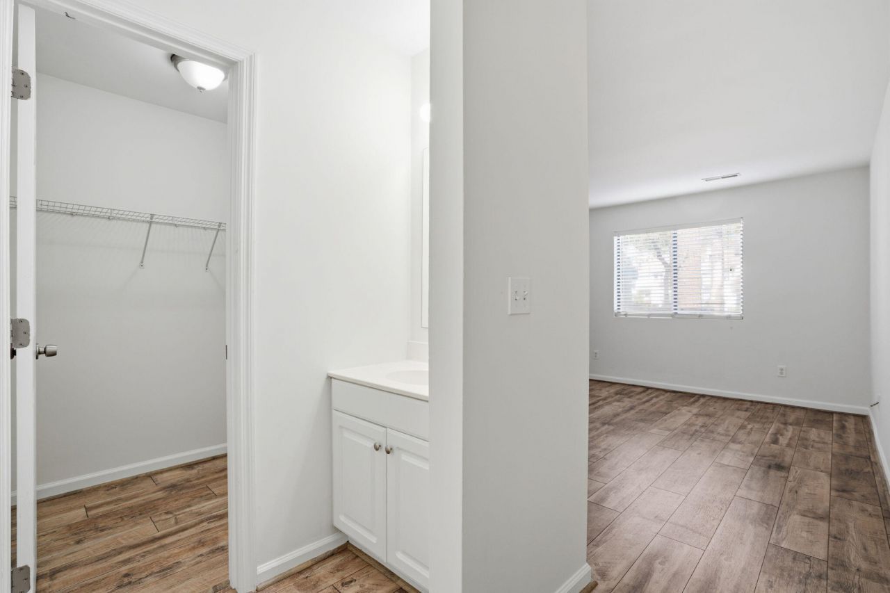 2745 Jobee Drive Photo 23