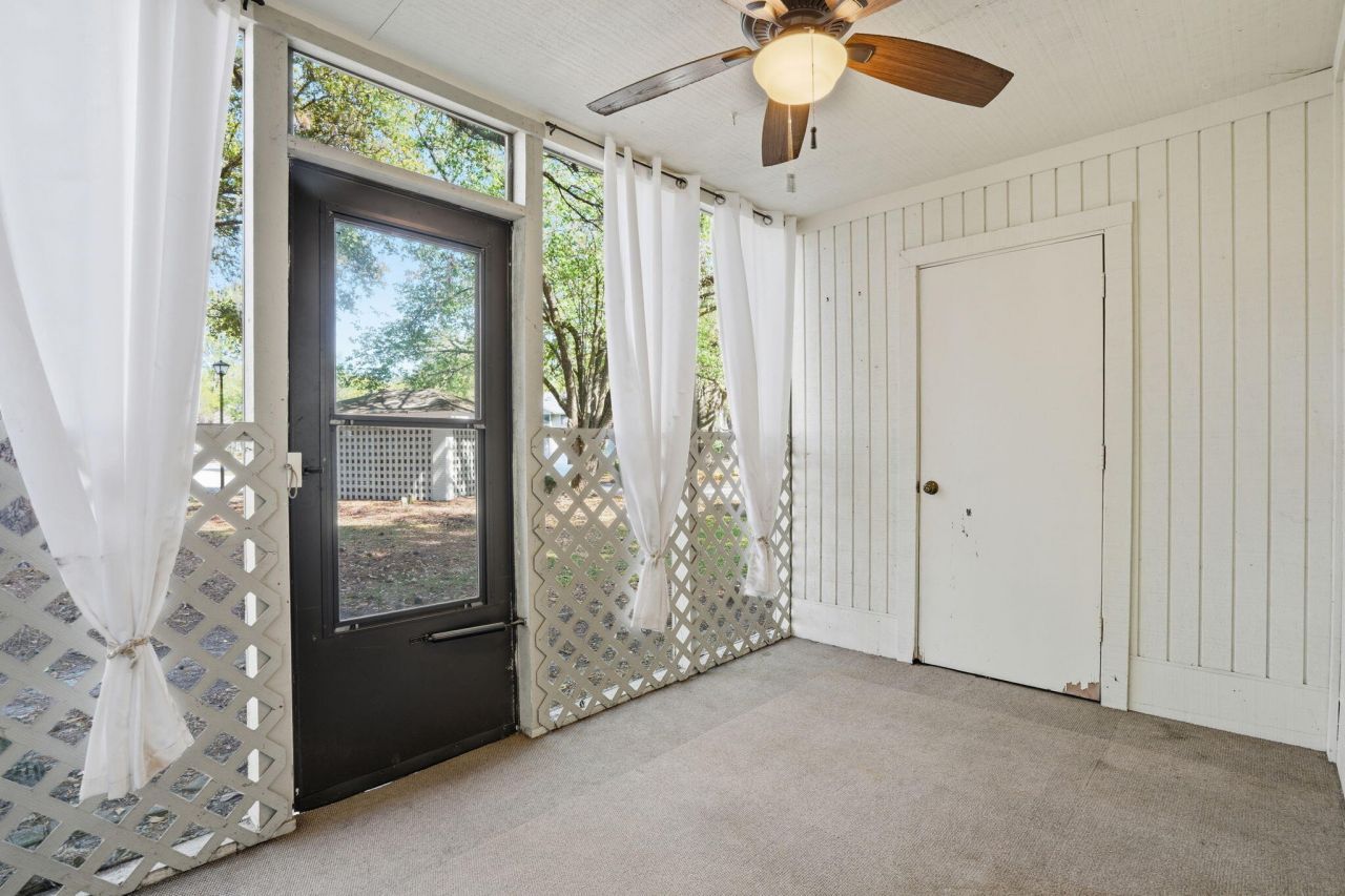 2745 Jobee Drive Photo 25