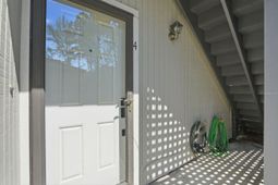 2745 Jobee Drive photo 4