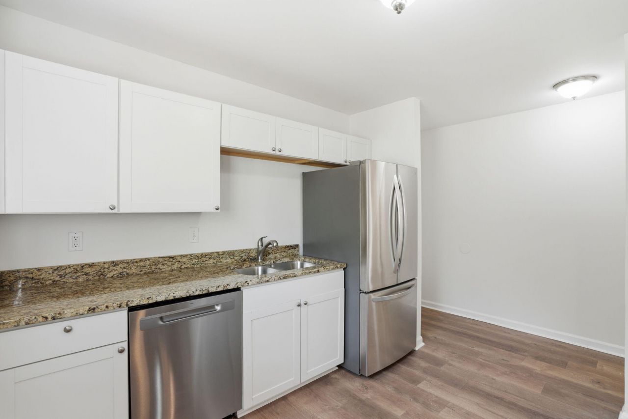 2745 Jobee Drive Photo 8