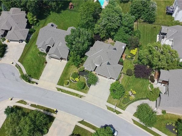 9425 N Spruce Court, Kansas City, MO 64156