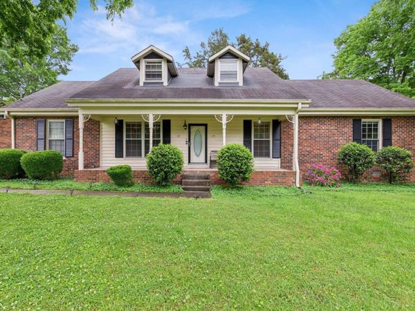 119 Vincent Ln, La Vergne, TN 37086