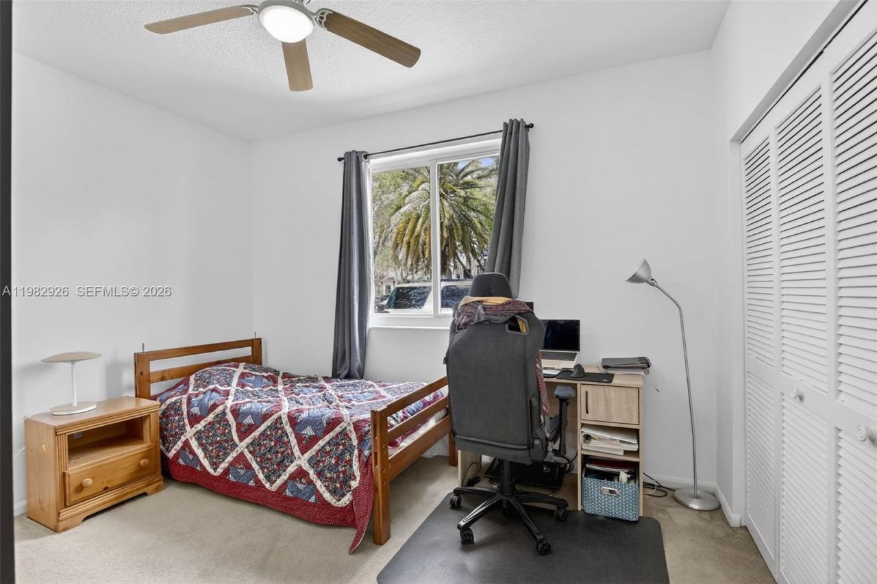 1583 NW 182nd Way , Pembroke Pines, FL 33029 Photo