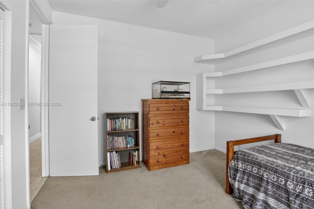 1583 NW 182nd Way , Pembroke Pines, FL 33029 Photo