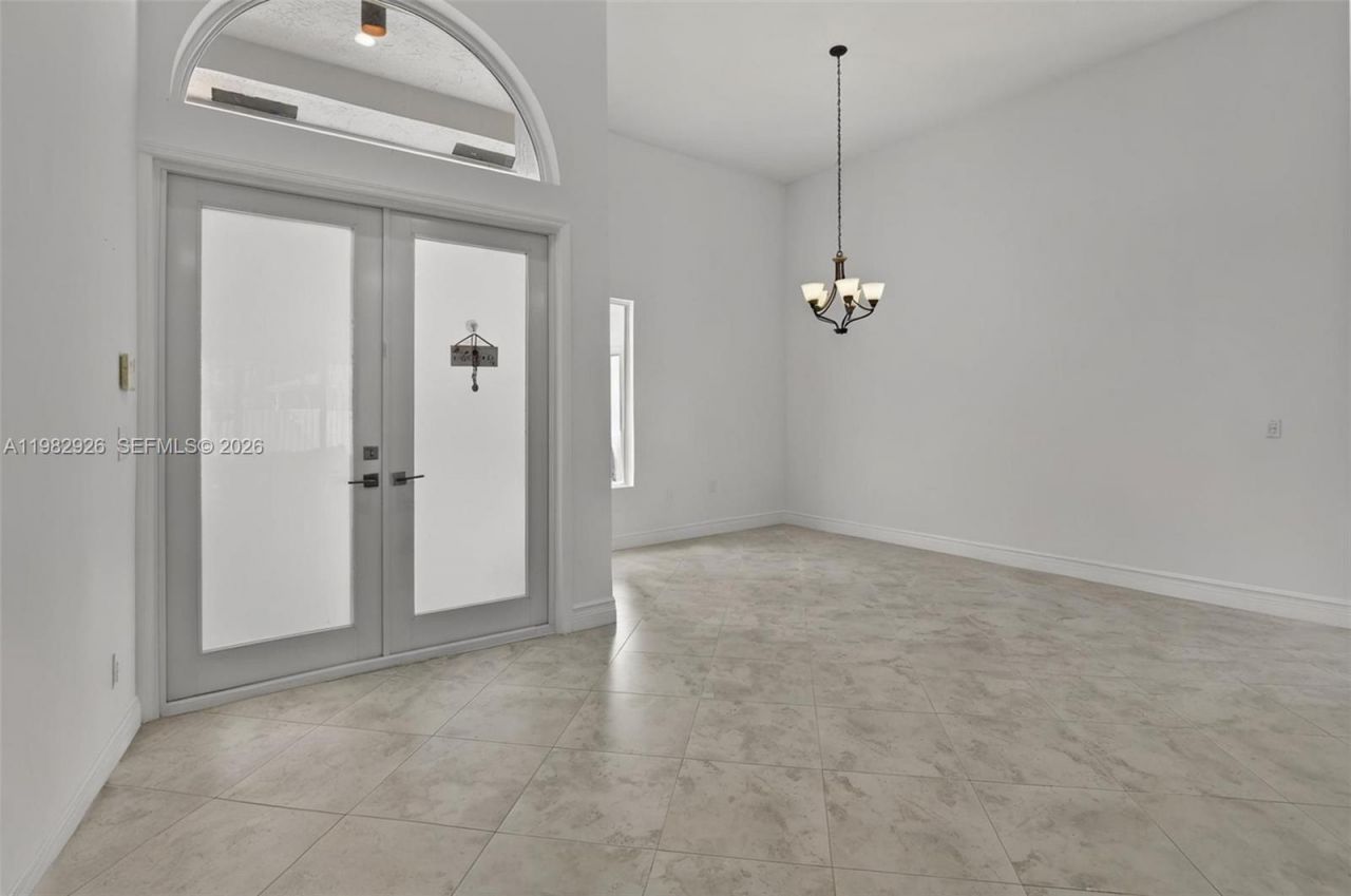 1583 NW 182nd Way , Pembroke Pines, FL 33029 Photo