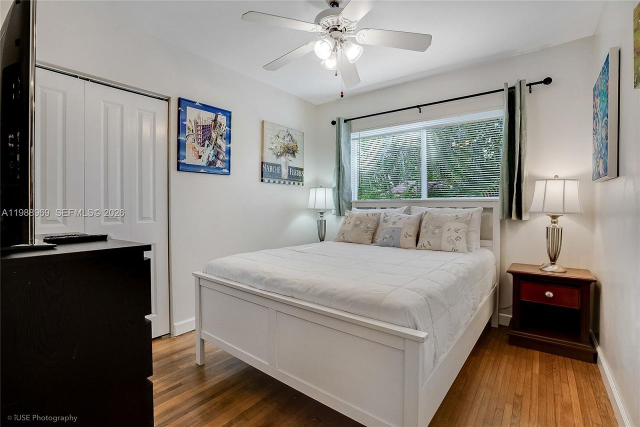 113 SW 2nd St, Hallandale Beach, FL 33009 Photo