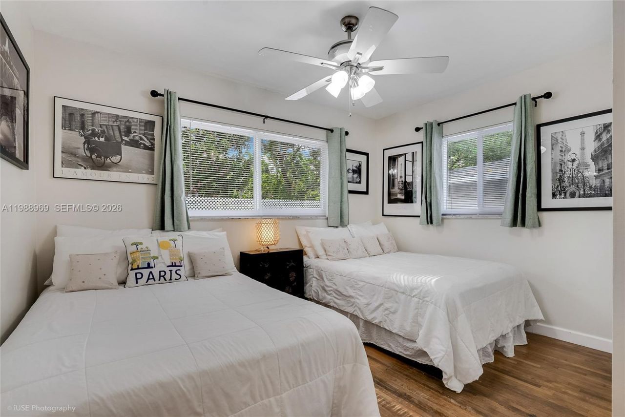 113 SW 2nd St, Hallandale Beach, FL 33009 Photo