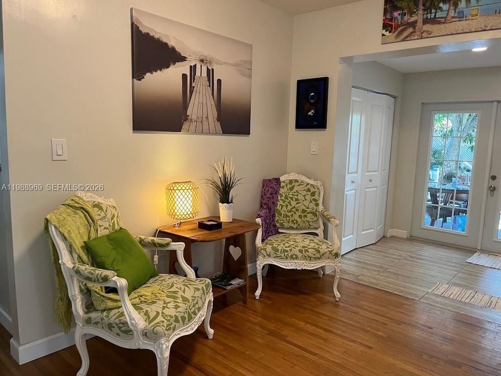 113 SW 2nd St , Hallandale Beach, FL 33009 Photo