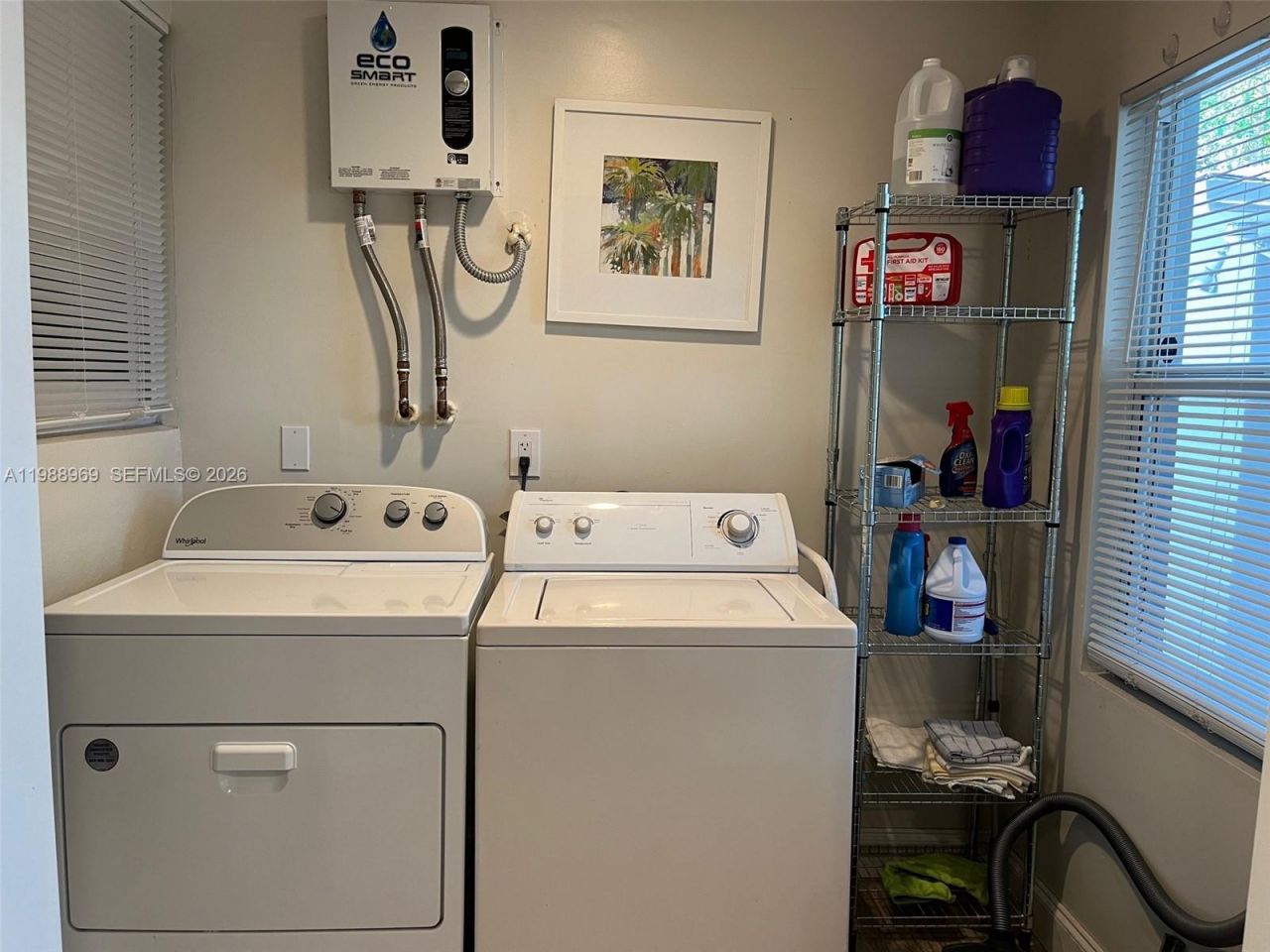 113 SW 2nd St , Hallandale Beach, FL 33009 Photo