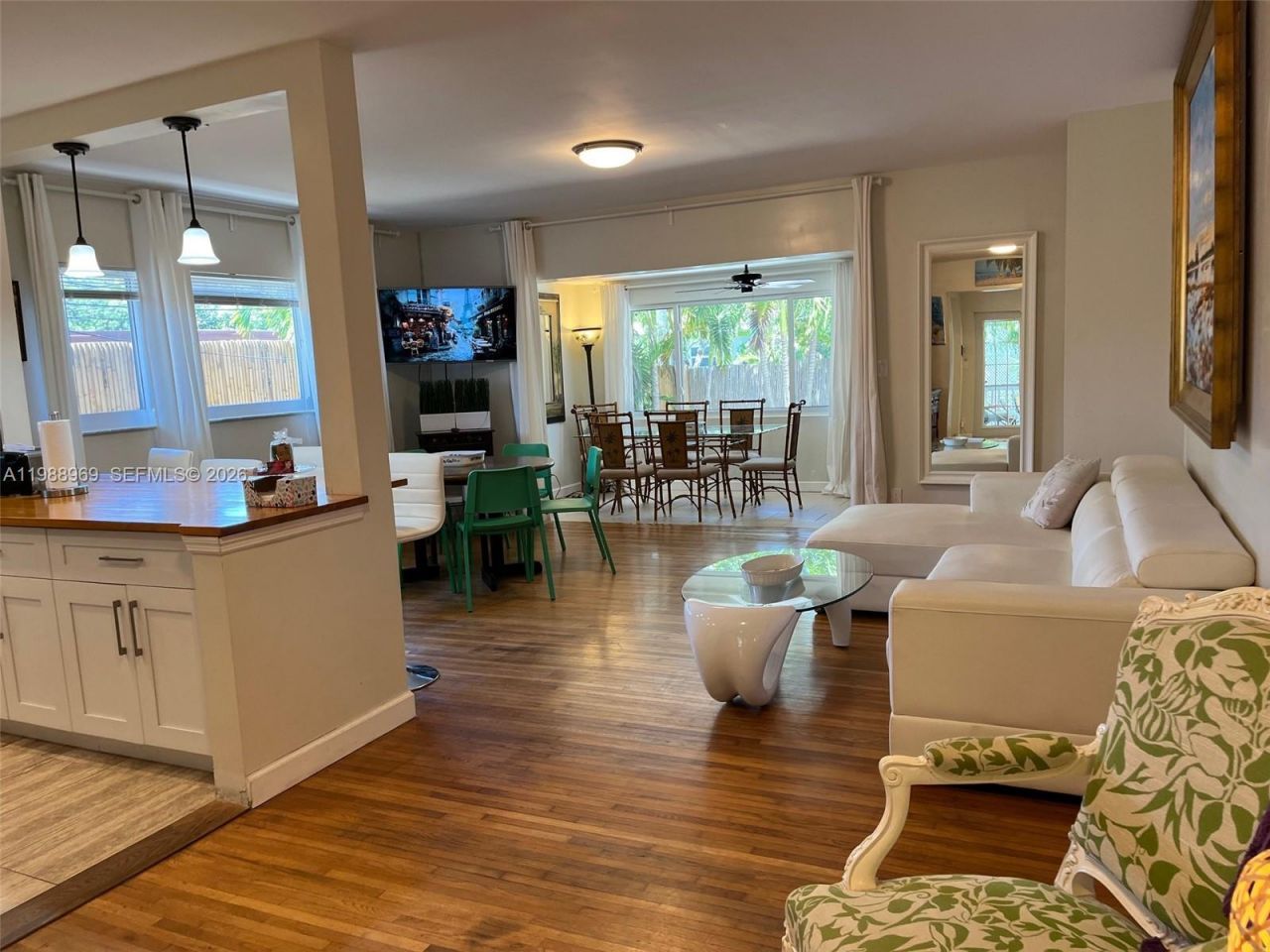 113 SW 2nd St , Hallandale Beach, FL 33009 Photo