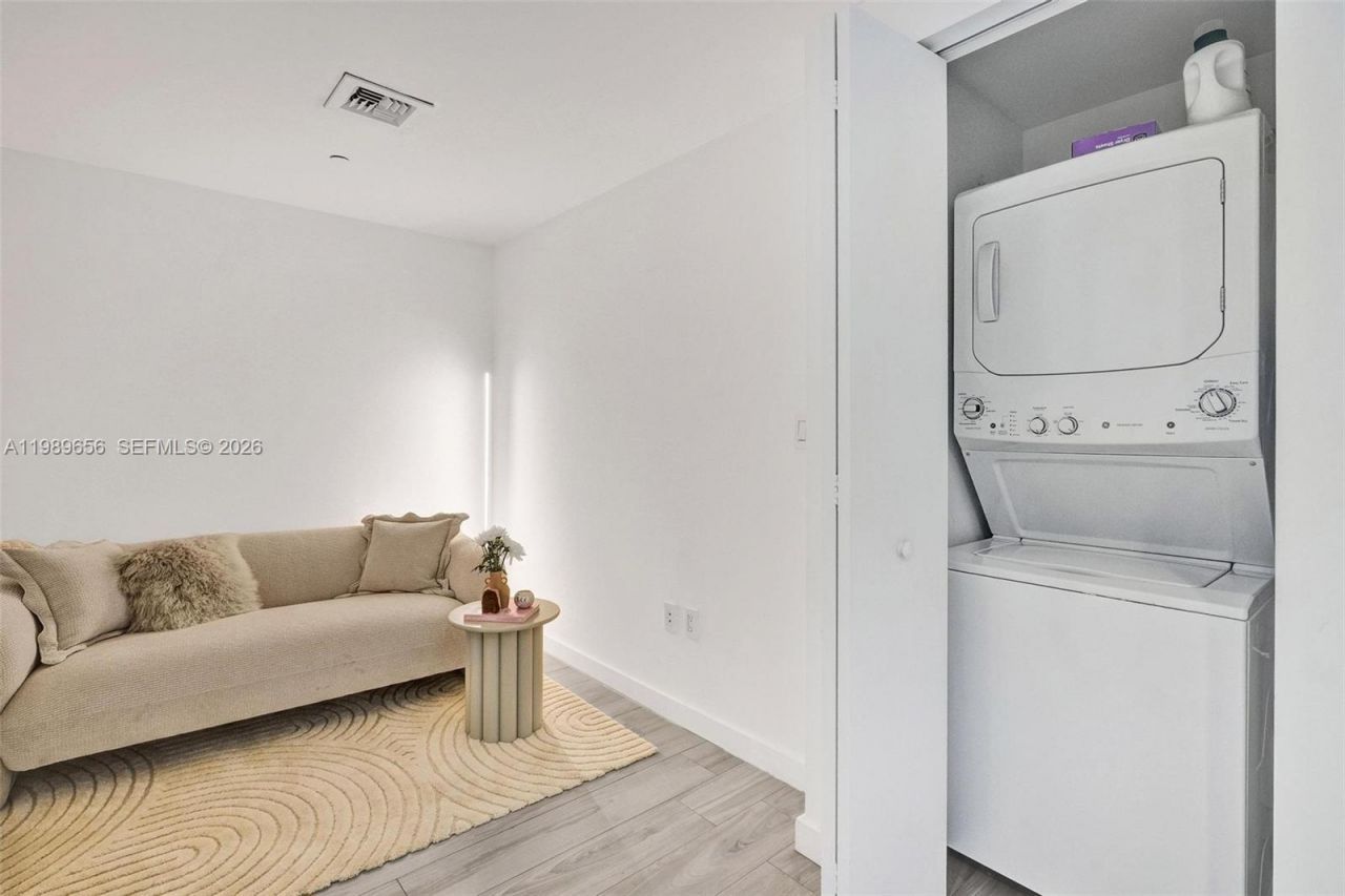 1300 S Miami Ave , Unit 2503, Miami, FL 33130 Photo