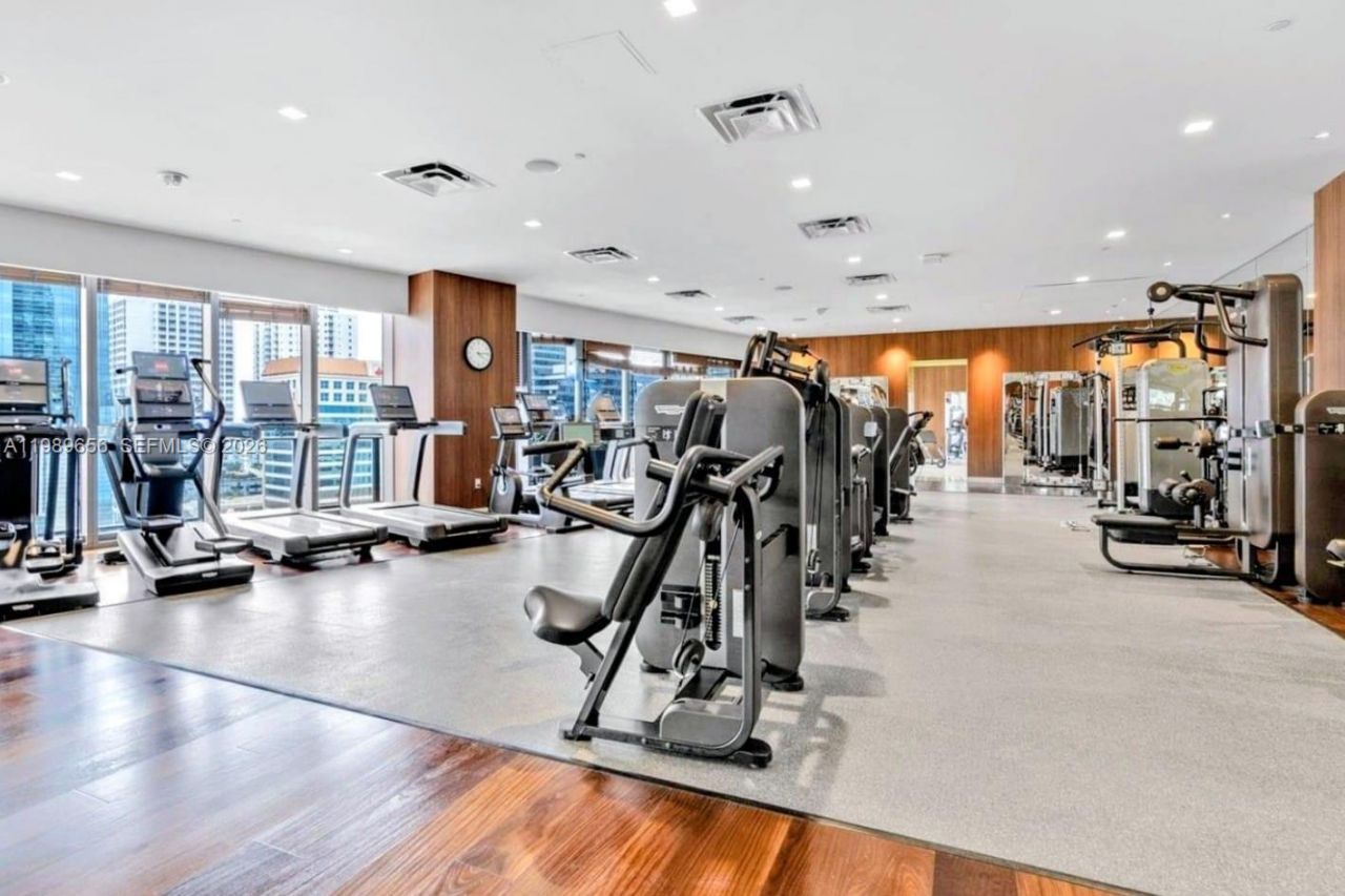 1300 S Miami Ave , Unit 2503, Miami, FL 33130 Photo