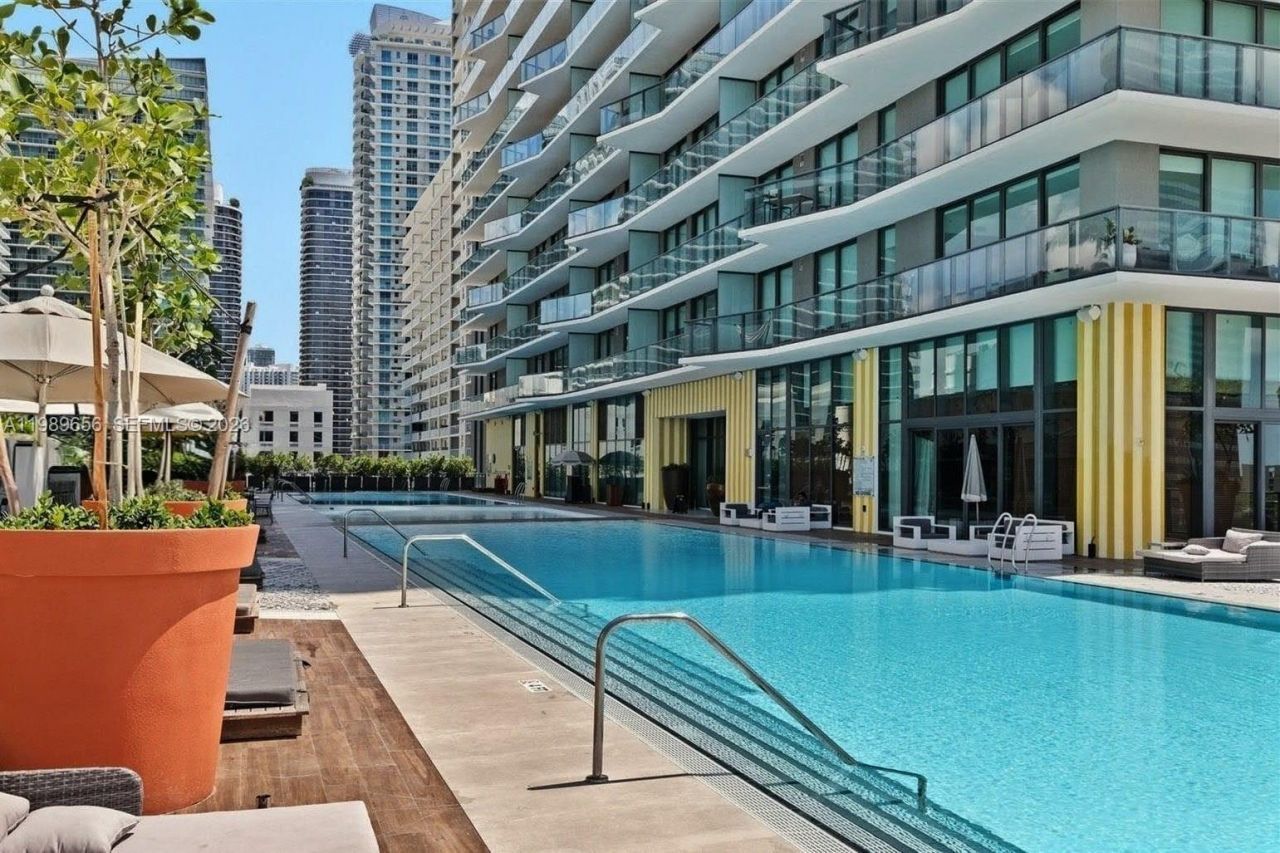 1300 S Miami Ave , Unit 2503, Miami, FL 33130 Photo