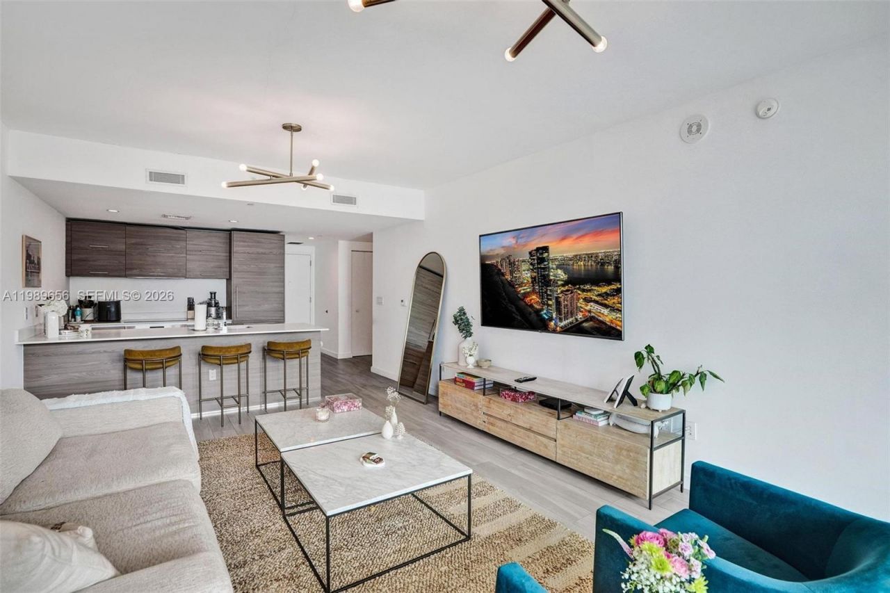 1300 S Miami Ave , Unit 2503, Miami, FL 33130 Photo