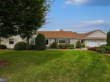 210 STEVENS ROAD, STEVENS, PA 17578